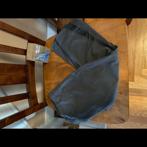 Lot of 3 Tek Gear Drytek workout capris - Picture 7 of 7